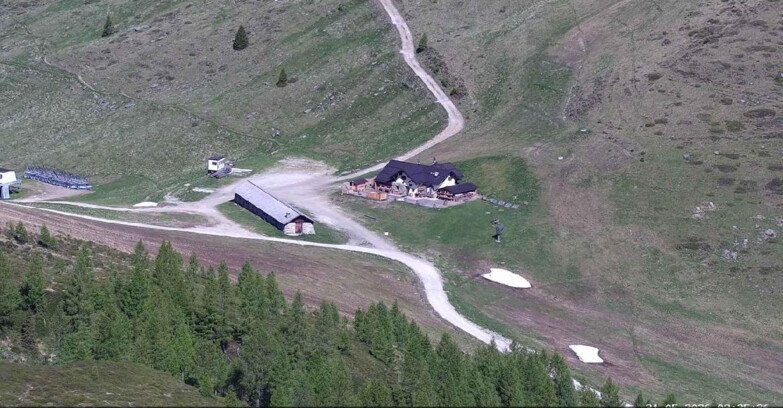 Webcam San Martino di Castrozza - Passo Rolle  - Malga Tognola