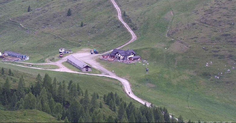 Webcam San Martino di Castrozza - Passo Rolle - Malga Tognola
