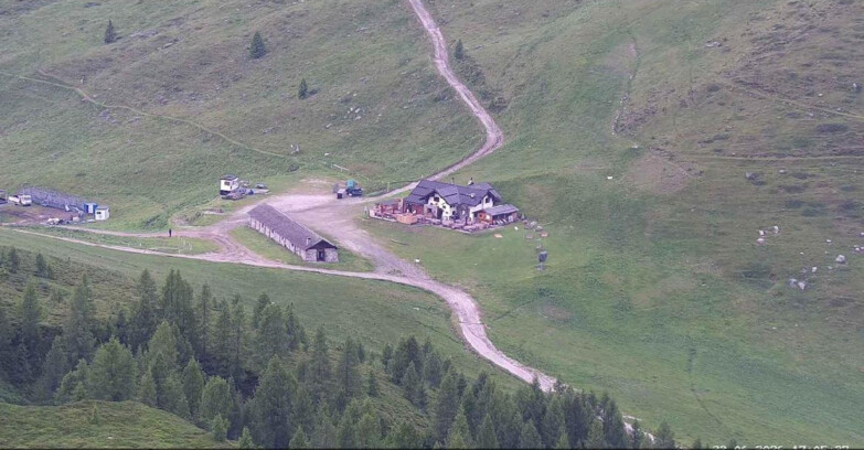 Webcam San Martino di Castrozza - Passo Rolle - Malga Tognola