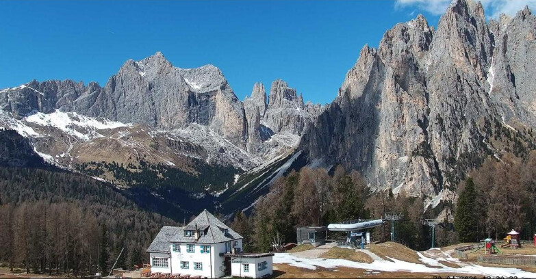 Webcam Виго-ди-Фасса-Пера-Чампедие  - Vigo - Torri del Vajolet