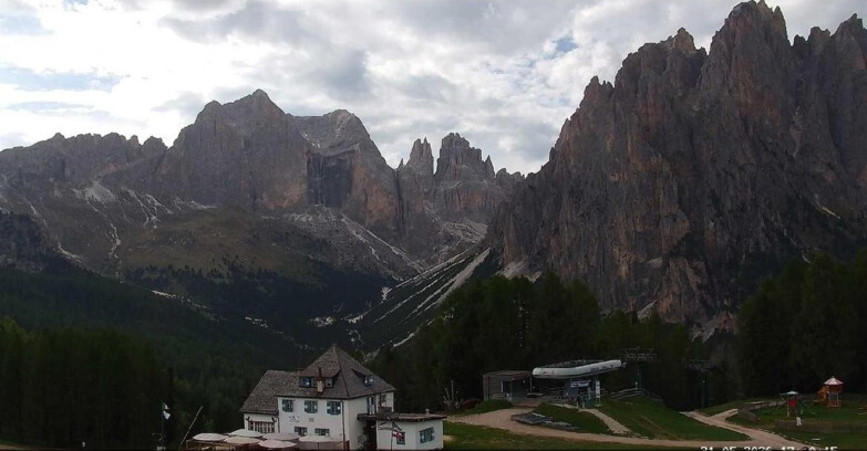 Webcam Vigo di Fassa-Pera-Ciampedìe - Vigo - Torri del Vajolet
