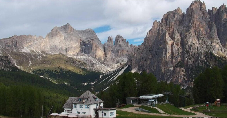 Webcam Vigo di Fassa-Pera-Ciampedìe - Vigo di Fassa - Torri del Vajolet