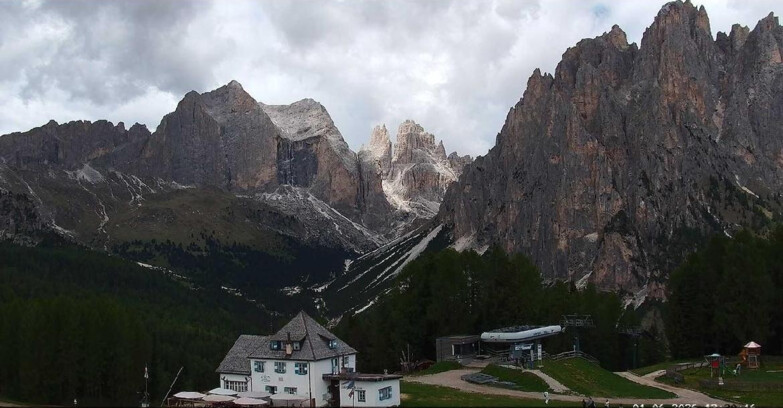 Webcam Vigo di Fassa-Pera-Ciampedìe - Vigo di Fassa - Torri del Vajolet