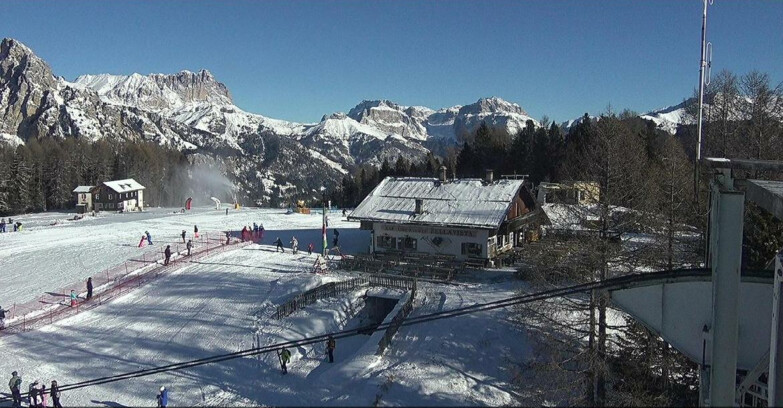 Webcam Vigo di Fassa-Pera-Ciampedìe - Vigo - verso Sassolungo e Pordoi