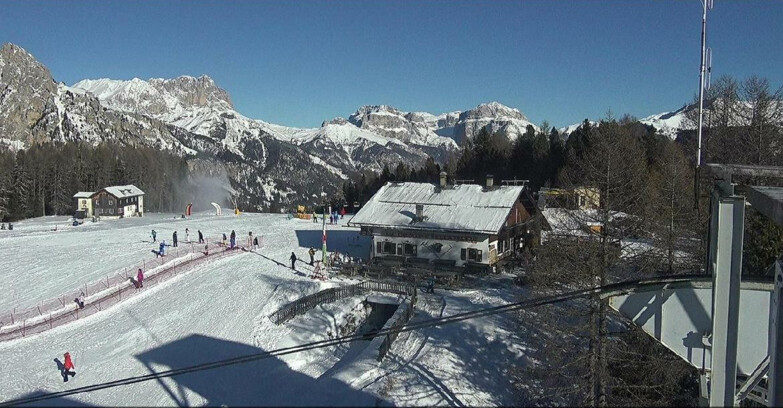 Webcam Vigo di Fassa-Pera-Ciampedìe - Vigo - verso Sassolungo e Pordoi