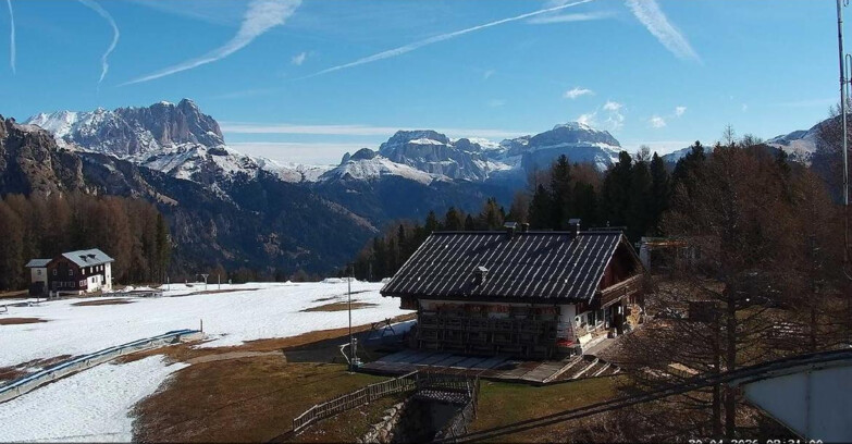 Webcam Vigo di Fassa-Pera-Ciampedie - Vigo - verso Sassolungo e Pordoi