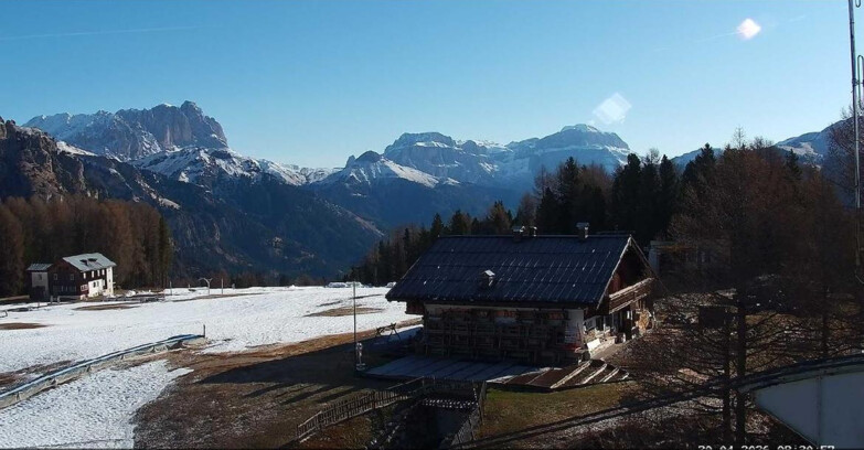 Webcam Vigo di Fassa-Pera-Ciampedie - Vigo - verso Sassolungo e Pordoi