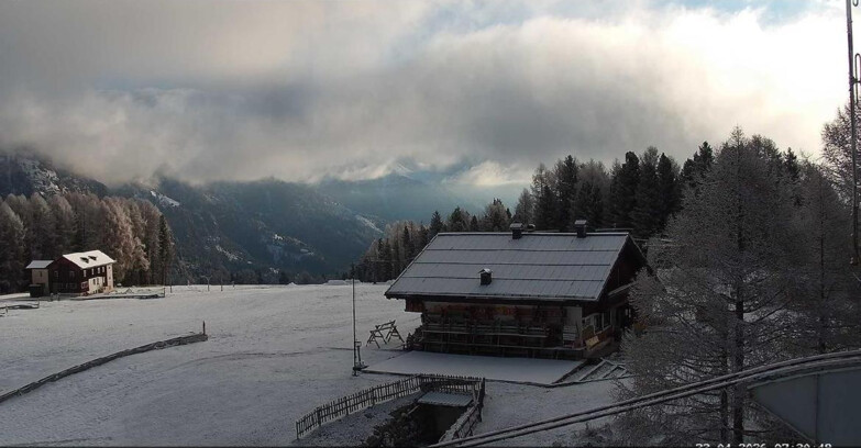 Webcam Vigo di Fassa-Pera-Ciampedìe - Vigo - verso Sassolungo e Pordoi