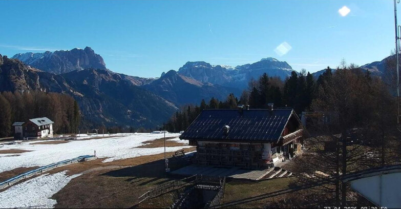 Webcam Vigo di Fassa-Pera-Ciampedìe - Vigo - verso Sassolungo e Pordoi