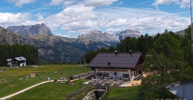 Webcam Vigo di Fassa-Pera-Ciampedie - Vigo - verso Sassolungo e Pordoi