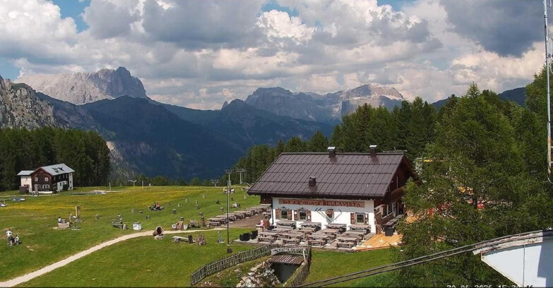 Webcam Vigo di Fassa-Pera-Ciampedie - Vigo - verso Sassolungo e Pordoi