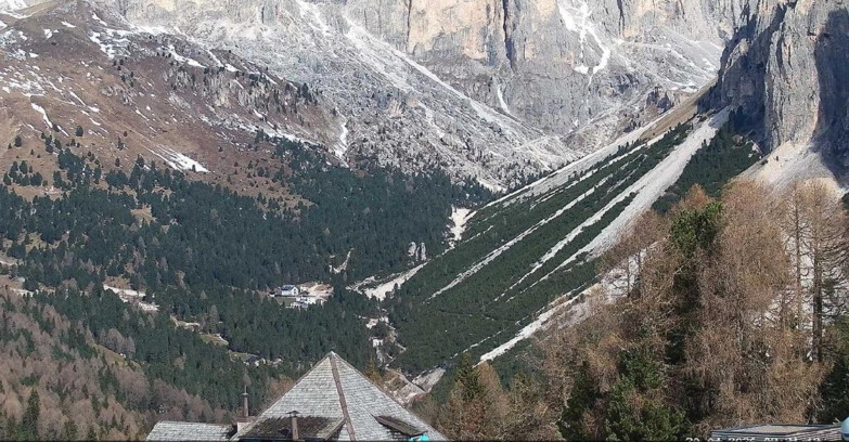 Webcam Виго-ди-Фасса-Пера-Чампедие  - Vigo - Conca del Gardeccia