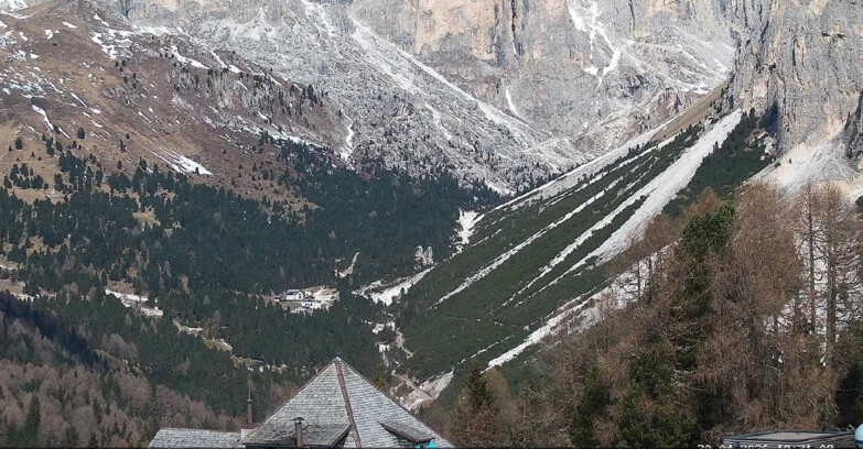 Webcam Виго-ди-Фасса-Пера-Чампедие  - Vigo - Conca del Gardeccia