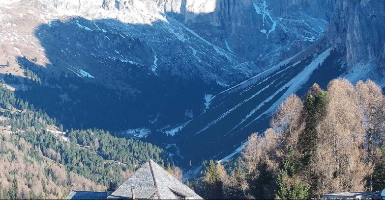 Webcam Vigo di Fassa-Pera-Ciampedìe - Vigo - Conca del Gardeccia