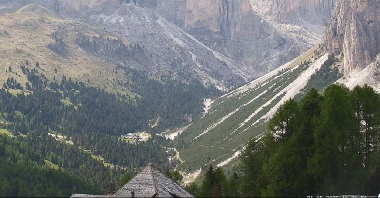 Webcam Vigo di Fassa-Pera-Ciampedìe - Vigo - Conca del Gardeccia