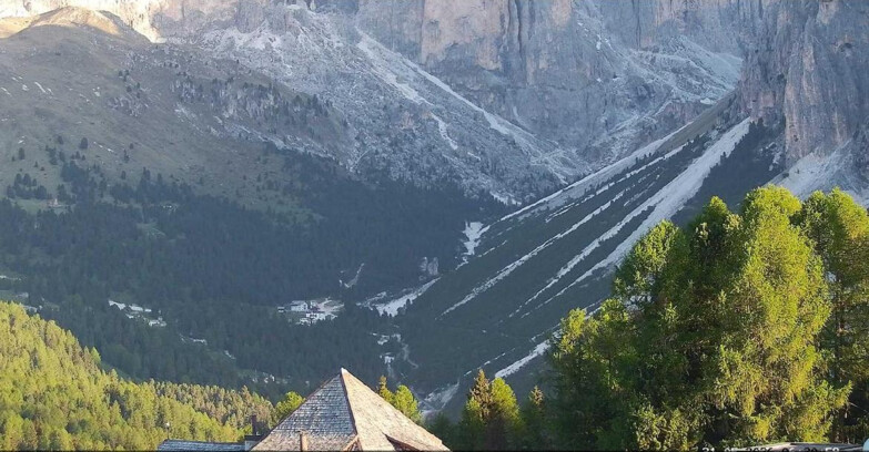 Webcam Vigo di Fassa-Pera-Ciampedìe - Vigo - Conca del Gardeccia