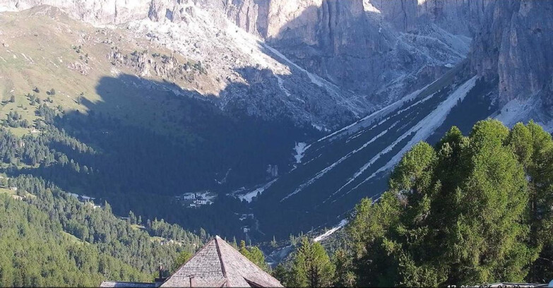 Webcam Vigo di Fassa-Pera-Ciampedìe - Vigo - Conca del Gardeccia