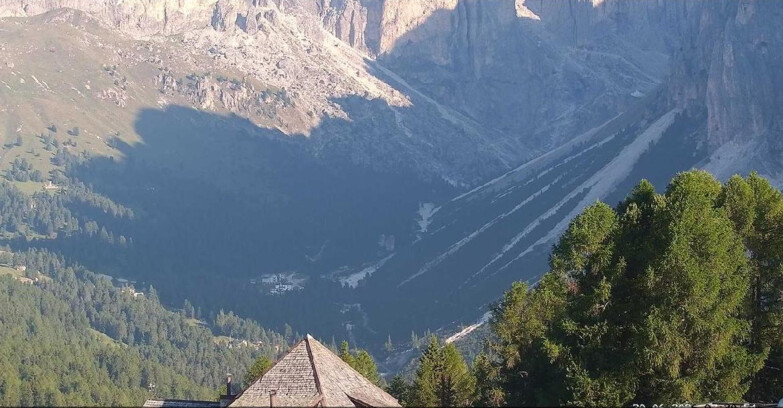 Webcam Vigo di Fassa-Pera-Ciampedìe - Vigo - Conca del Gardeccia