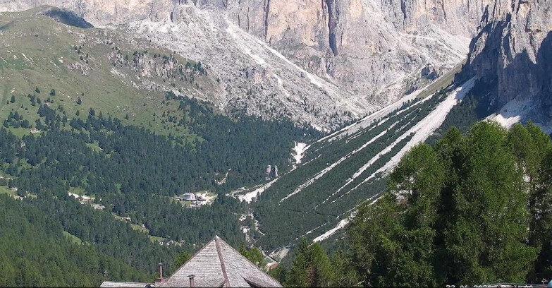 Webcam Vigo di Fassa-Pera-Ciampedìe - Vigo - Conca del Gardeccia
