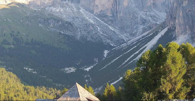 Webcam Vigo di Fassa-Pera-Ciampedìe - Vigo - Conca del Gardeccia