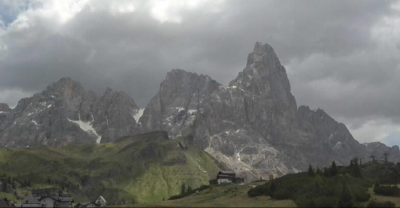 Webcam Сан-Мартино-ди-Кастроцца - Пассо-Ролле - Passo Rolle - Il Cimone