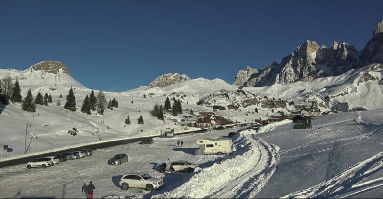 Webcam San Martino di Castrozza - Passo Rolle - Passo Rolle - Castellazzo