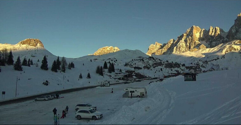 Webcam San Martino di Castrozza - Passo Rolle - Passo Rolle - Castellazzo