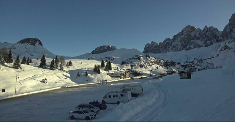 Webcam San Martino di Castrozza - Passo Rolle - Passo Rolle - Castellazzo