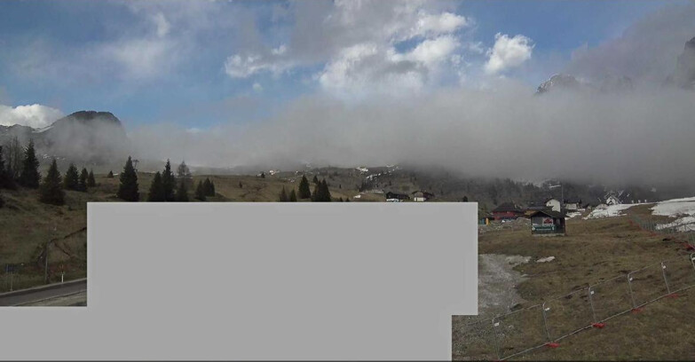 Webcam Сан-Мартино-ди-Кастроцца - Пассо-Ролле - Passo Rolle - Castellazzo