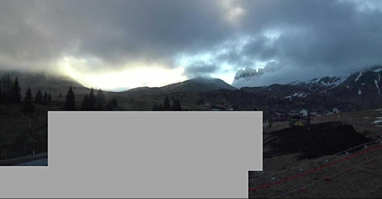 Webcam San Martino di Castrozza - Passo Rolle - Passo Rolle - Castellazzo