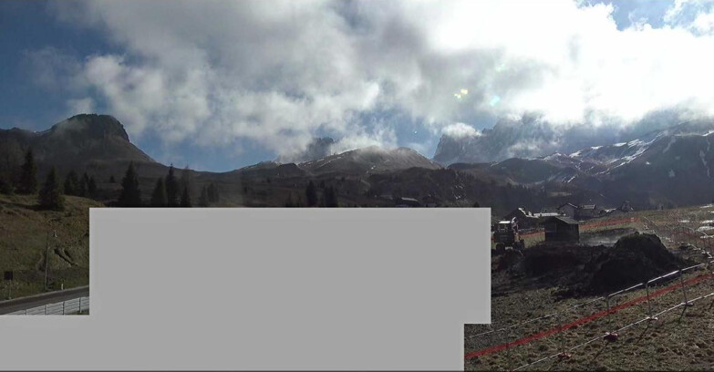 Webcam San Martino di Castrozza - Passo Rolle - Passo Rolle - Castellazzo