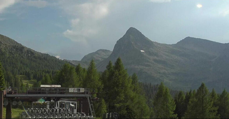 Webcam Сан-Мартино-ди-Кастроцца - Пассо-Ролле - Passo Rolle - Colbricon