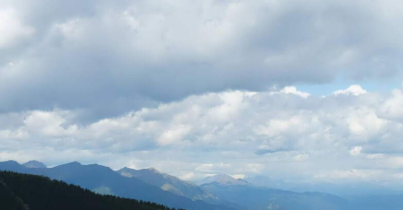 Webcam Madonna di Campiglio (Skiarea Campiglio Dolomiti di Brenta - Val di Sole Val Rendena) - Area Grostè