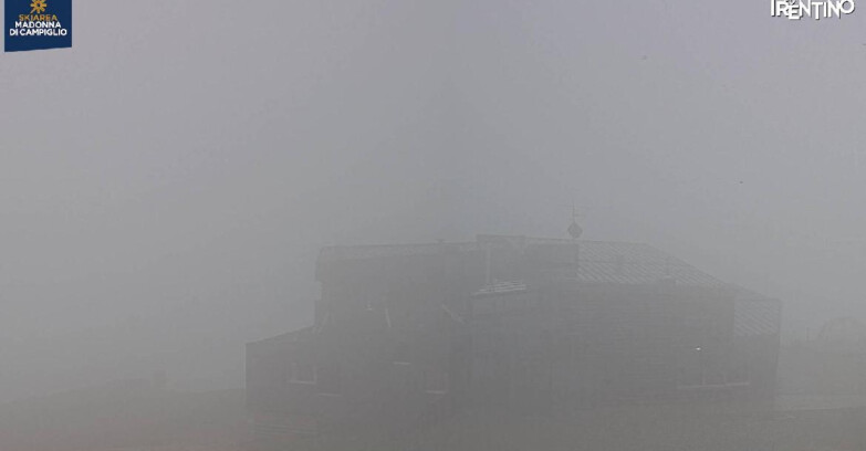 Webcam Madonna di Campiglio (Skiarea Campiglio Dolomiti di Brenta - Val di Sole Val Rendena) - Chalet Spinale