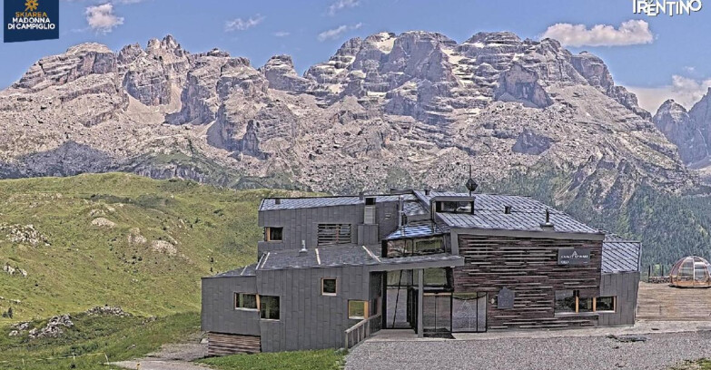 Webcam Madonna di Campiglio (Skiarea Campiglio Dolomiti di Brenta - Val di Sole Val Rendena) - Chalet Spinale
