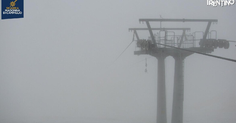 Webcam Madonna di Campiglio (Skiarea Campiglio Dolomiti di Brenta - Val di Sole Val Rendena) - From Grostè 