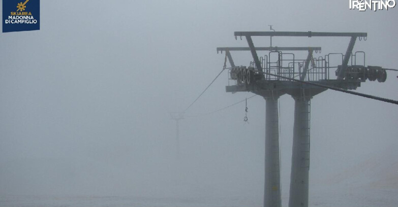 Webcam Madonna di Campiglio (Skiarea Campiglio Dolomiti di Brenta - Val di Sole Val Rendena) - From Grostè 