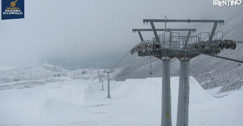 Webcam Madonna di Campiglio (Skiarea Campiglio Dolomiti di Brenta - Val di Sole Val Rendena) - From Grostè 