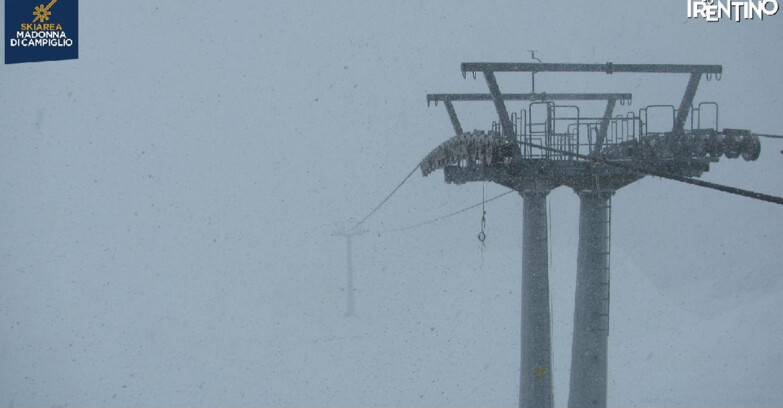 Webcam Madonna di Campiglio (Skiarea Campiglio Dolomiti di Brenta - Val di Sole Val Rendena) - From Grostè 