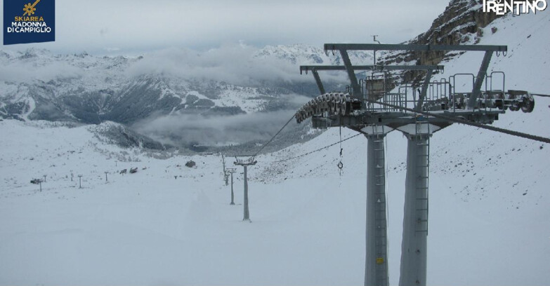 Webcam Madonna di Campiglio (Skiarea Campiglio Dolomiti di Brenta - Val di Sole Val Rendena) - From Grostè 