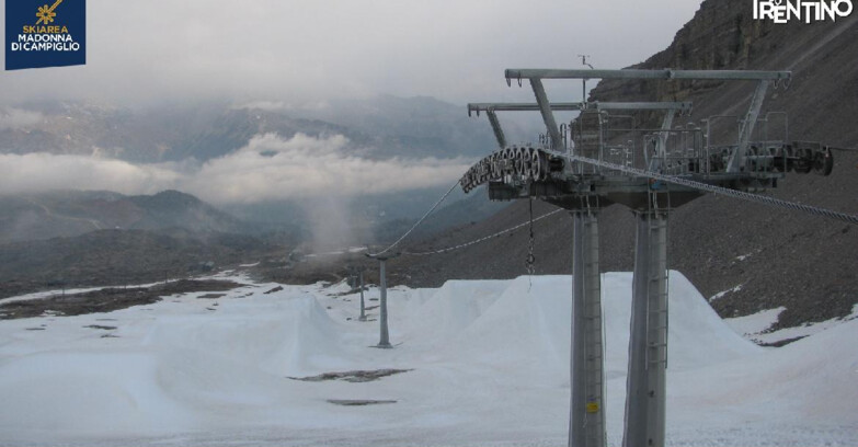 Webcam Madonna di Campiglio (Skiarea Campiglio Dolomiti di Brenta - Val di Sole Val Rendena) - From Grostè 