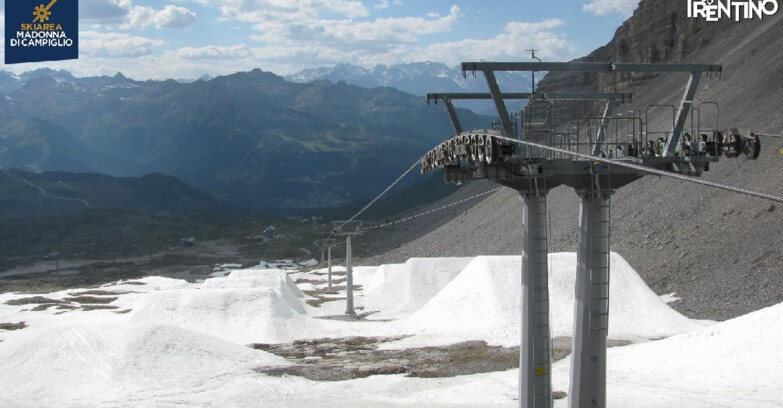Webcam Madonna di Campiglio - From Grostè 