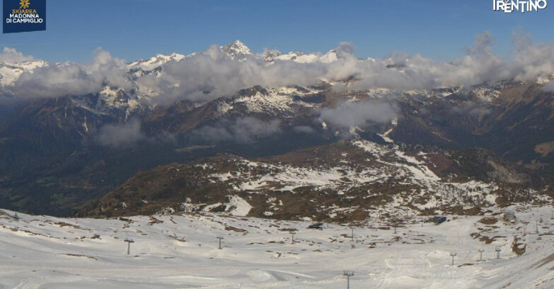 Webcam Madonna di Campiglio (Skiarea Campiglio Dolomiti di Brenta - Val di Sole Val Rendena) - Grostè Area
