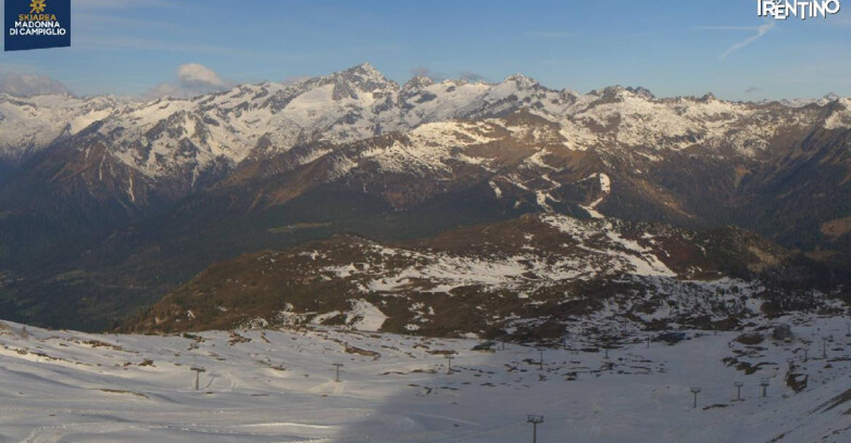 Webcam Madonna di Campiglio (Skiarea Campiglio Dolomiti di Brenta - Val di Sole Val Rendena) - Grostè Area