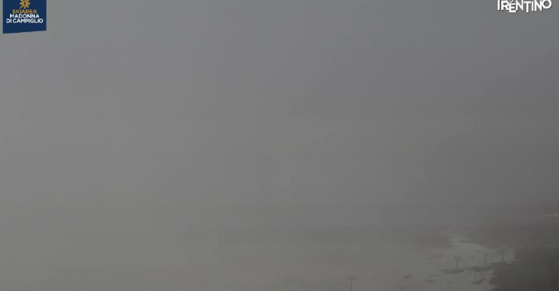 Webcam Madonna di Campiglio (Skiarea Campiglio Dolomiti di Brenta - Val di Sole Val Rendena) - Grostè Area
