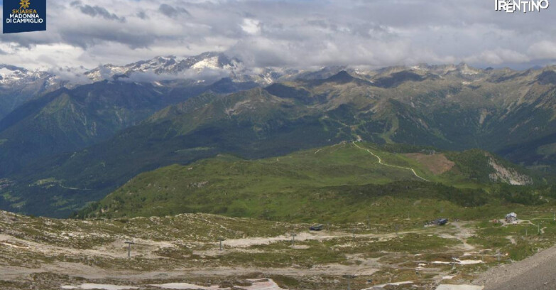 Webcam Madonna di Campiglio (Skiarea Campiglio Dolomiti di Brenta - Val di Sole Val Rendena) - Grostè Area