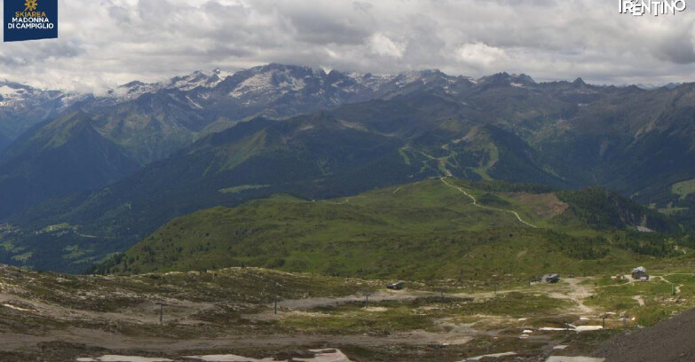 Webcam Madonna di Campiglio (Skiarea Campiglio Dolomiti di Brenta - Val di Sole Val Rendena) - Grostè Area