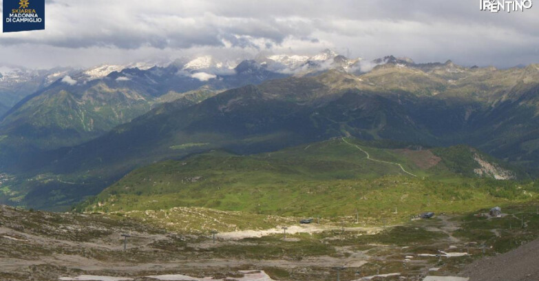 Webcam Madonna di Campiglio (Skiarea Campiglio Dolomiti di Brenta - Val di Sole Val Rendena) - Grostè Area
