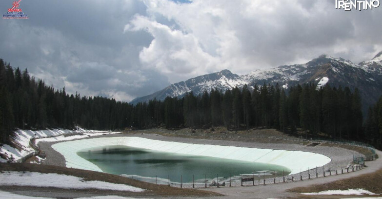 Webcam Madonna di Campiglio (Skiarea Campiglio Dolomiti di Brenta - Val di Sole Val Rendena) - Lago Montagnoli