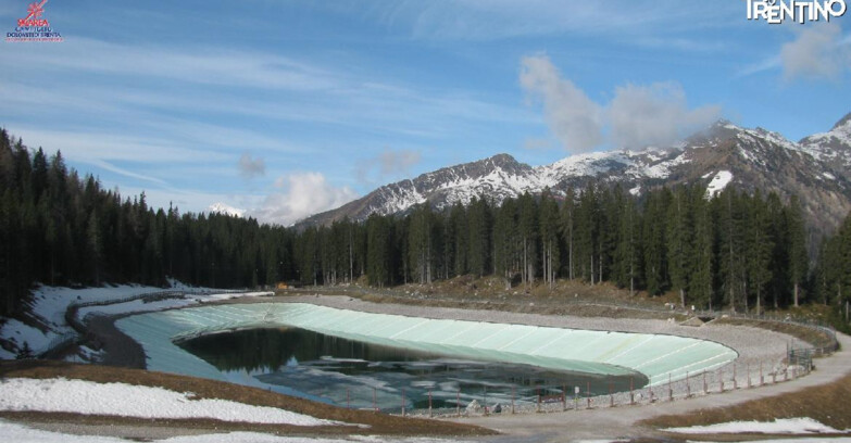 Webcam Madonna di Campiglio (Skiarea Campiglio Dolomiti di Brenta - Val di Sole Val Rendena) - Lago Montagnoli
